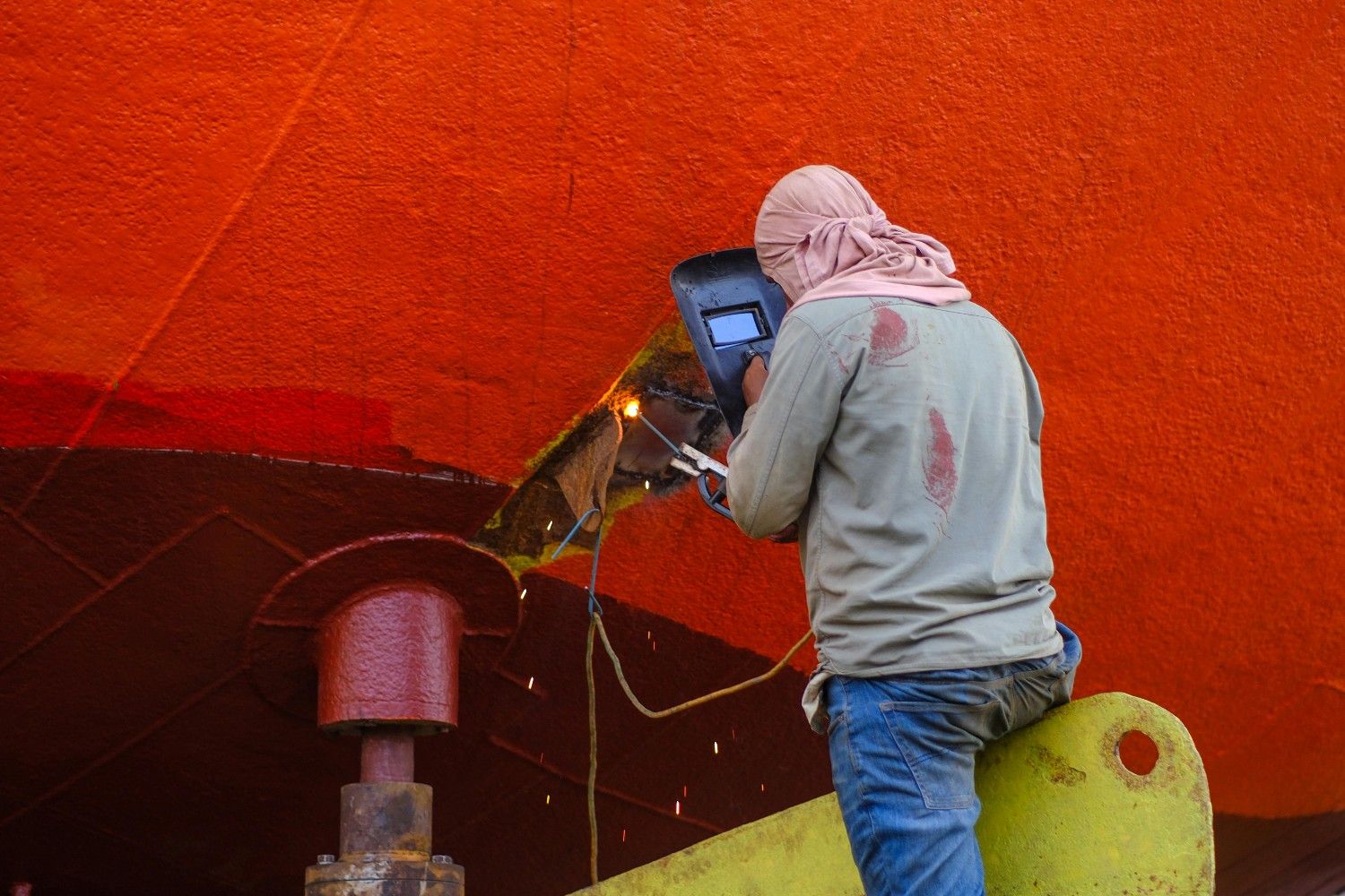 Boat repair service